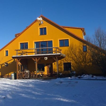 Penzion Eqilon Hotel Mělník Eksteriør billede