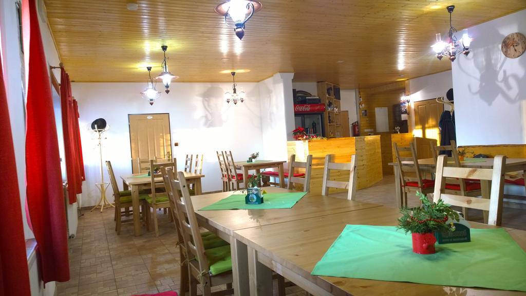 Penzion Eqilon Hotel Mělník Eksteriør billede